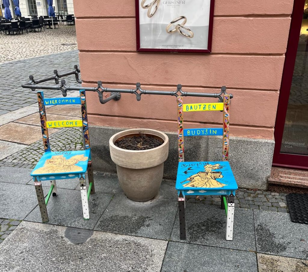 weitere „bunte“ Stühle in Bautzen